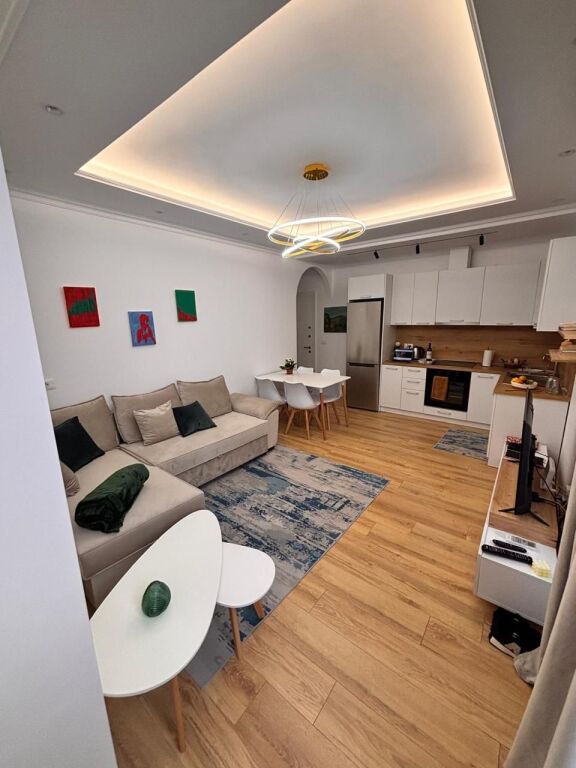 Apartment 1+1 for rent opposite Le Bon at Zogu i Zi
