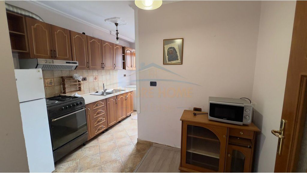 Qera, Apartament 1+1, Myslym Shyri, Tiranë.