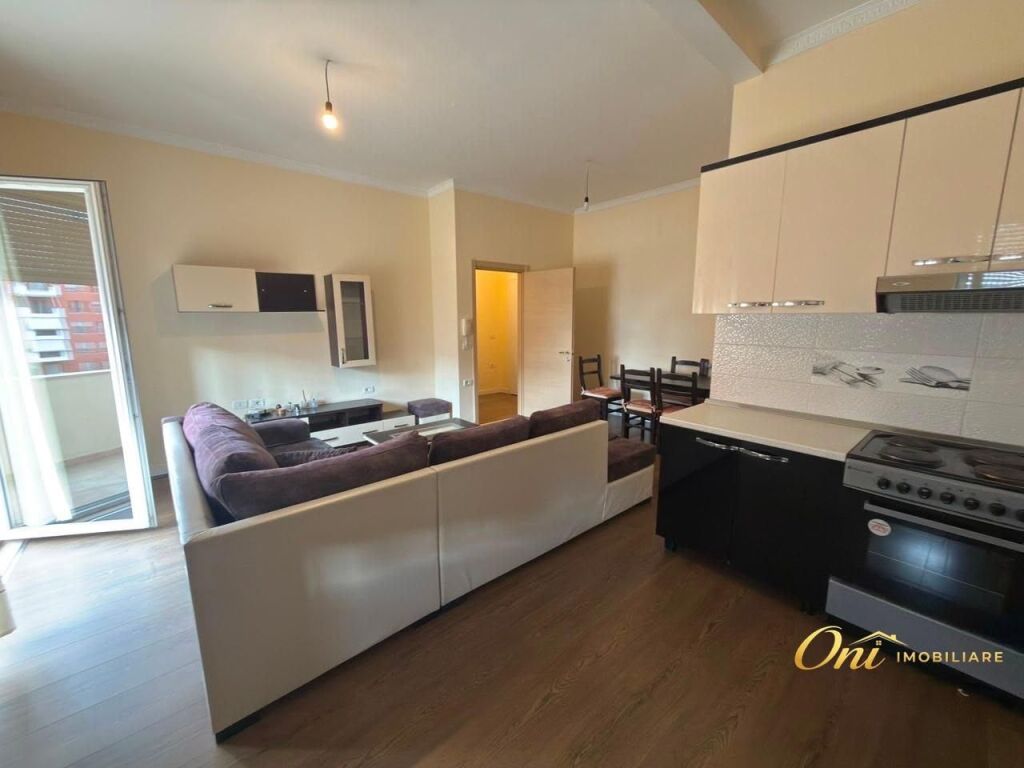 JEPET APARTAMENT ME QERA 1+1 BULEVARDI GJERGJ FISHTA