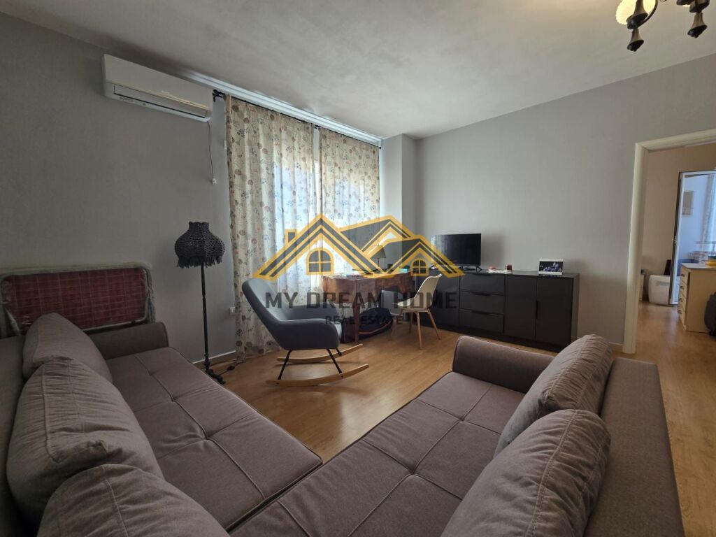 Apartament për Shitje tek Shkembi i Kavajes, Durrës