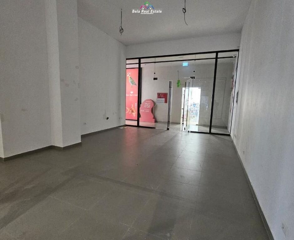 Zyre Me Qera Tek Kompleksi Garden Building (ID BZ2984) Tirane