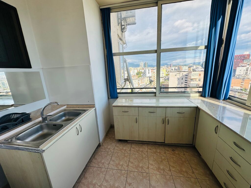 Jepet Me Qera Apartament 1+1