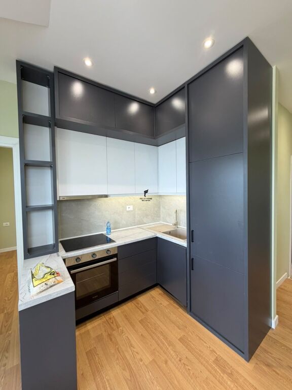 SHITET APARTAMENT 2+1 MYSLYM SHYRI 235.000 EURO FH-77344
