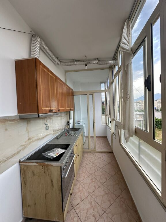 Affitto | Apartament 1 + 1 | Yzberisht | 300 €/mese