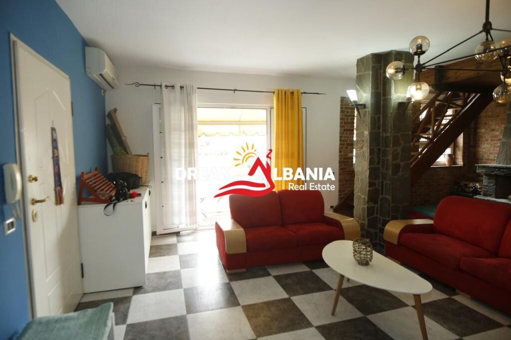 Shitet Apartament Duplex 2+1 ne Rrugen Rrapo Hekali përballë Qendrës Eleonor (ID 41212249)
