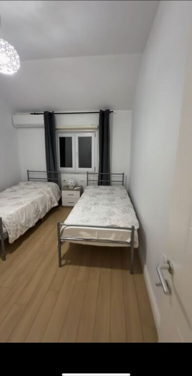 Appartamento 2+1 in affitto a Shallvaret/ Centro
