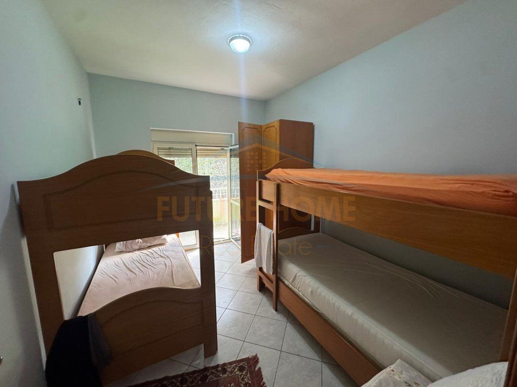 For sale, apartment 2+1+3 balconies, Qerret, Kavaje