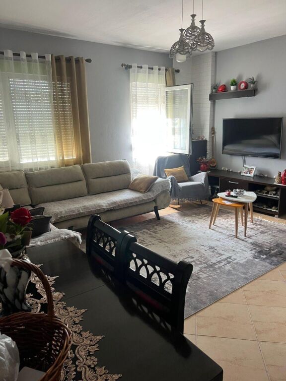 Rent | Apartament 2 + 1 | Terminali | 450 €/month