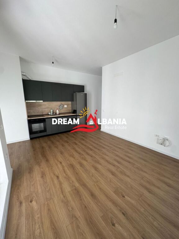 Jepet me qira apartament/zyre 1+1 ne Ali Dem, Tirane ( ID 42111599)
