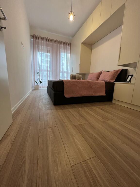 🏢In the 21 Dhjetori area, Rezidenca Magnet offers for rent a 1+1 furnished apartment. 700 Euro