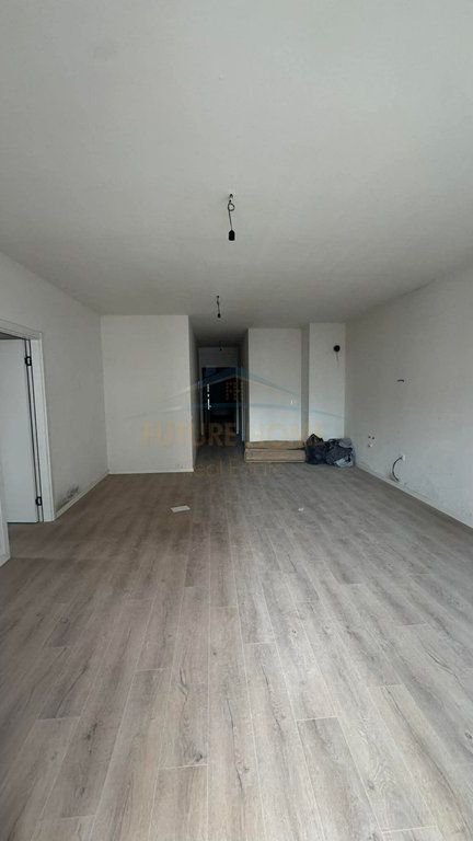 In vendita, Appartamento 2+1+2, Yzberisht