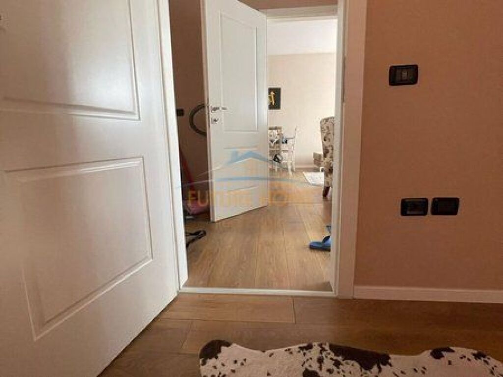 Shitje,Apartament 1+1,Unaza Re !