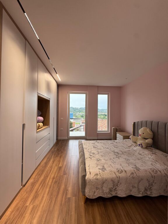 Apartament 3+1+2 ne Sauk me post parkim