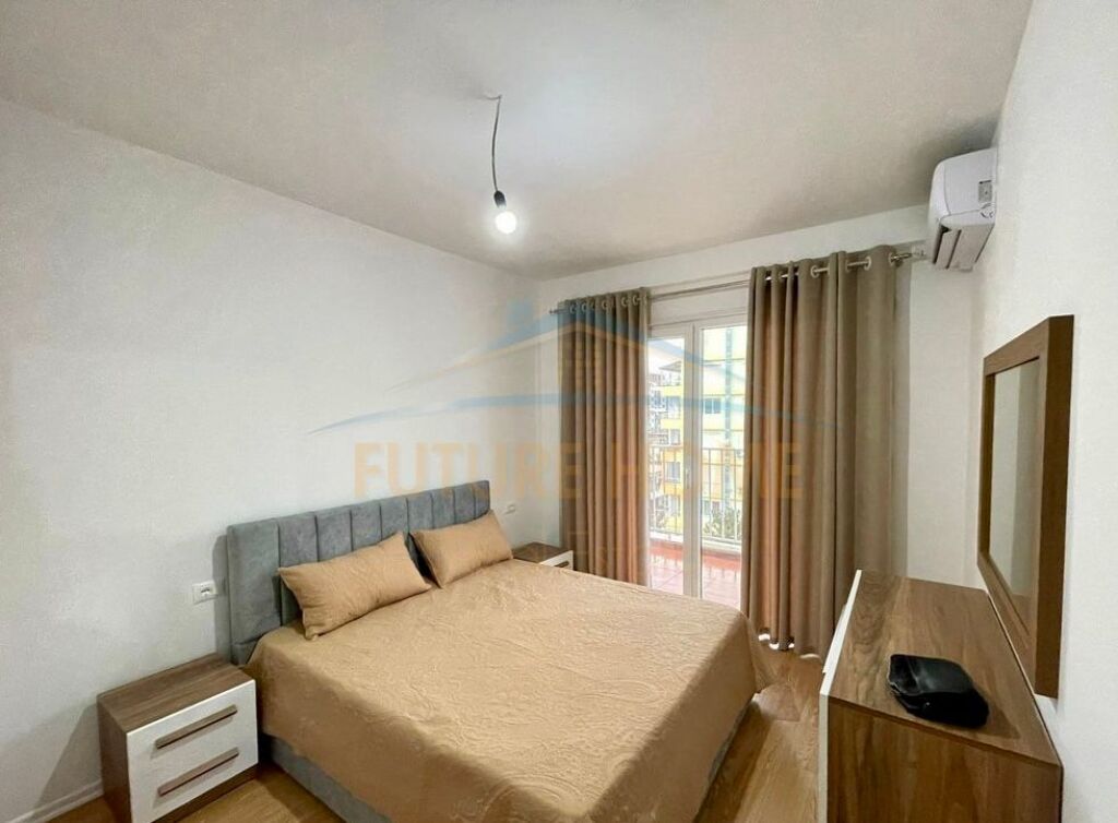 Affitto, Appartamento 1+1+Veranda, Unaza e Re, Tirana