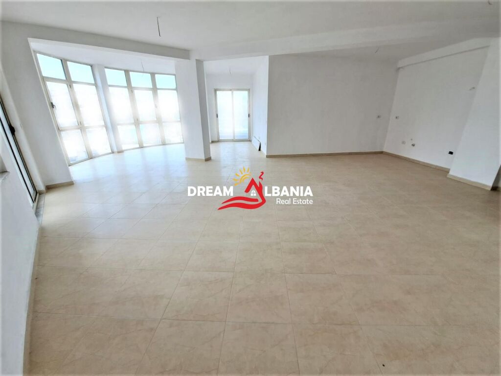 Apartament 2+1 ne shitje ne Yzberisht, Prane Grand Galery Tirane
