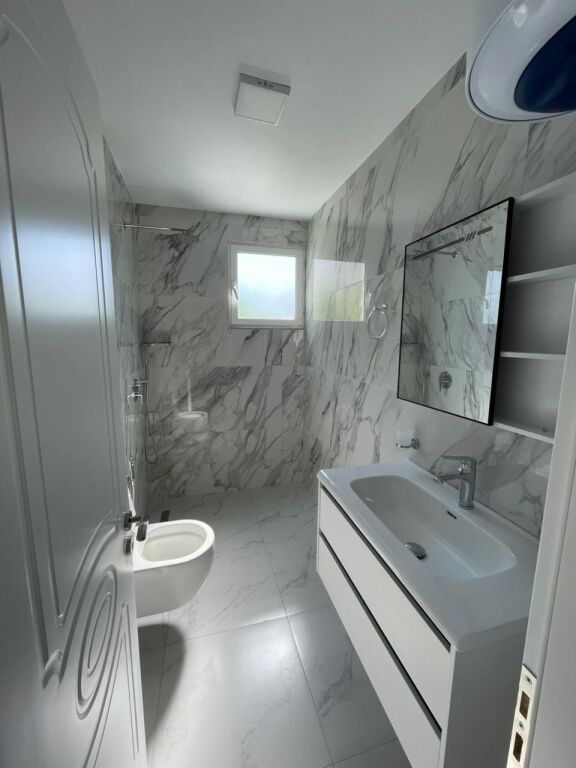 PRIVATE HOUSE 1+1 FOR RENT NEAR THE ROUNDABOUT OF KENETA NEIGHBORHOOD 17.