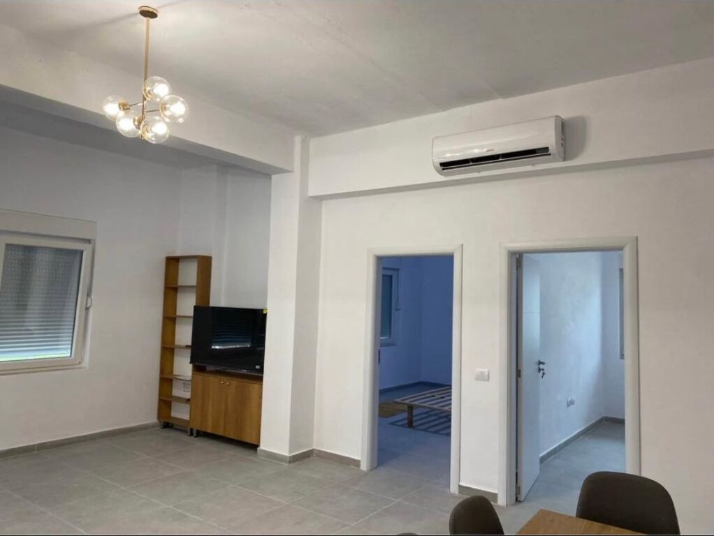 Qera | Apartament 2 + 1 | Farkë | 500 €/muaj