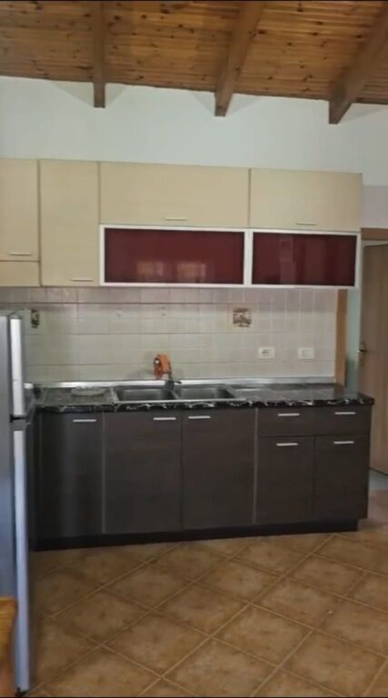 APARTMENT 2+1. 40000 LEKE.SIRI KODRA