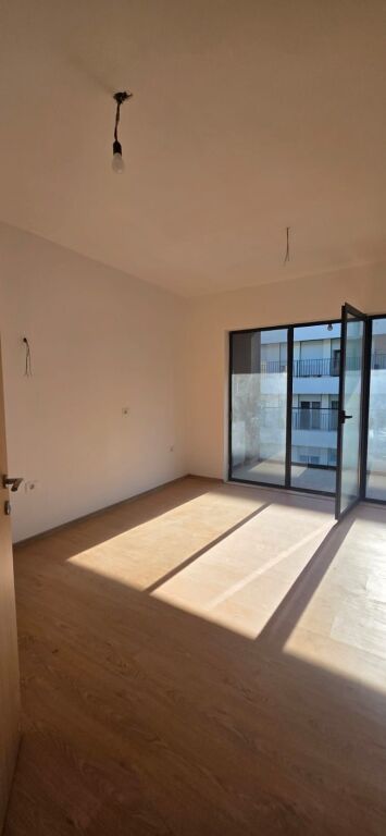 Shitet Apartament 2+1+2 te Rr. 5 maj/ ne fund te 5 majit
