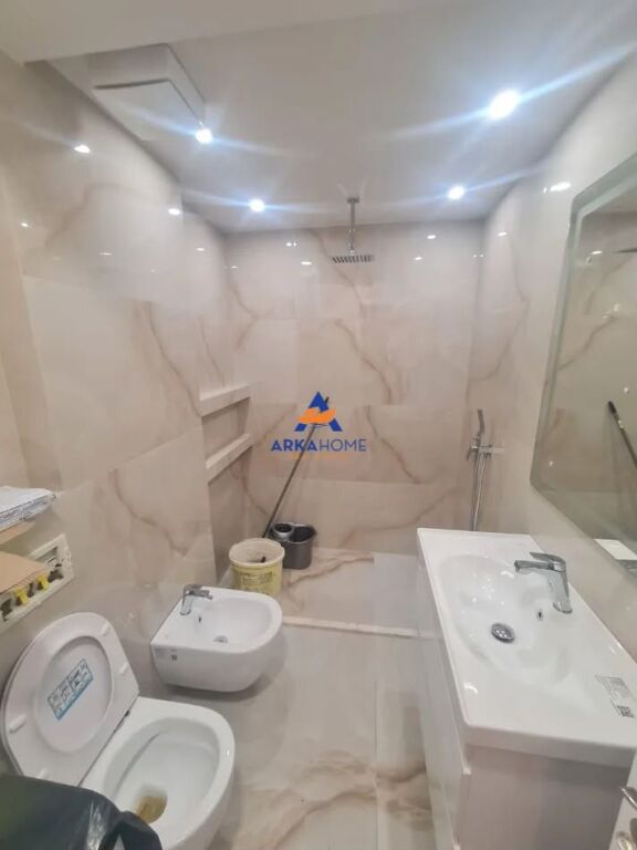 SHITET APARTAMENT 1+1+ BALLKON " RRUGA KAVAJËS " 245263 EURO