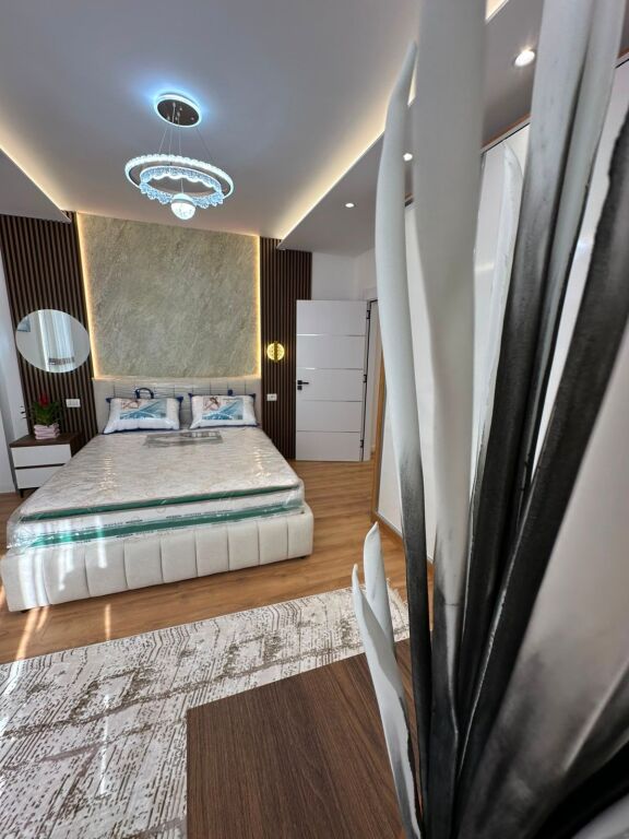 SHITET SUPER APARTAMENT 2+1 TEK PALLATET CABEJ NE YZBERISHT , JEPET EDHE ME KREDI