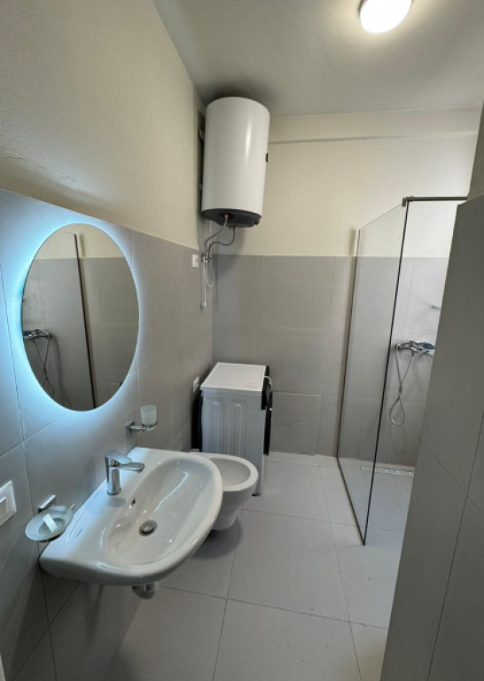 Jepet me Qira Apartament 1+1 – River Residence, Ish Fusha e Aviacionit