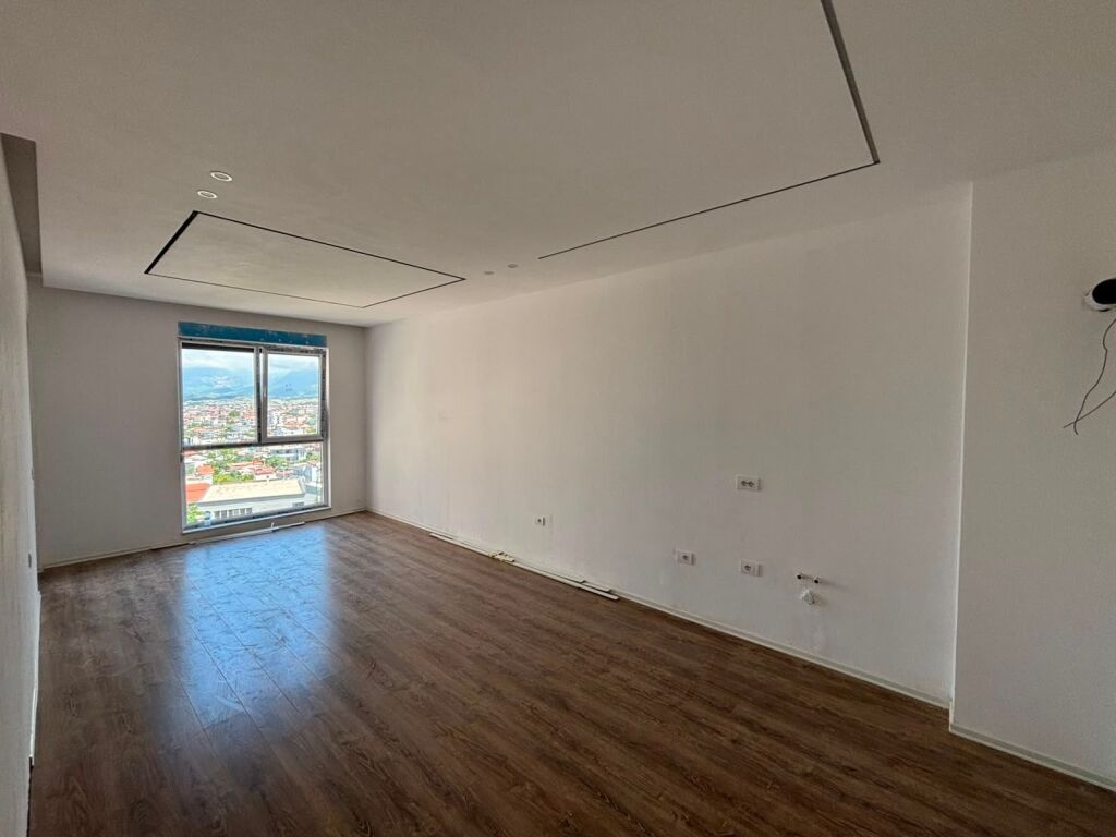 🏡 Shitet Apartament 1+1  📍 Instituti, pranë rrethrrotullimit