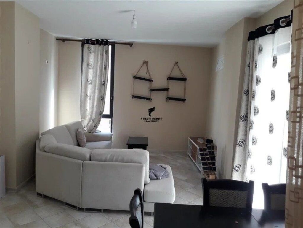 SHITET APARTAMENT 2+1+2 YZBERISHT 175.000EURO FH-77759