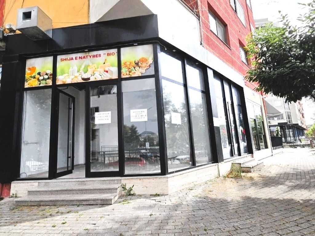 JEPET ME QIRA AMBIENT BIZNESI NË ASTIR