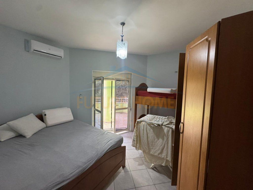 For sale, apartment 2+1+3 balconies, Qerret, Kavaje