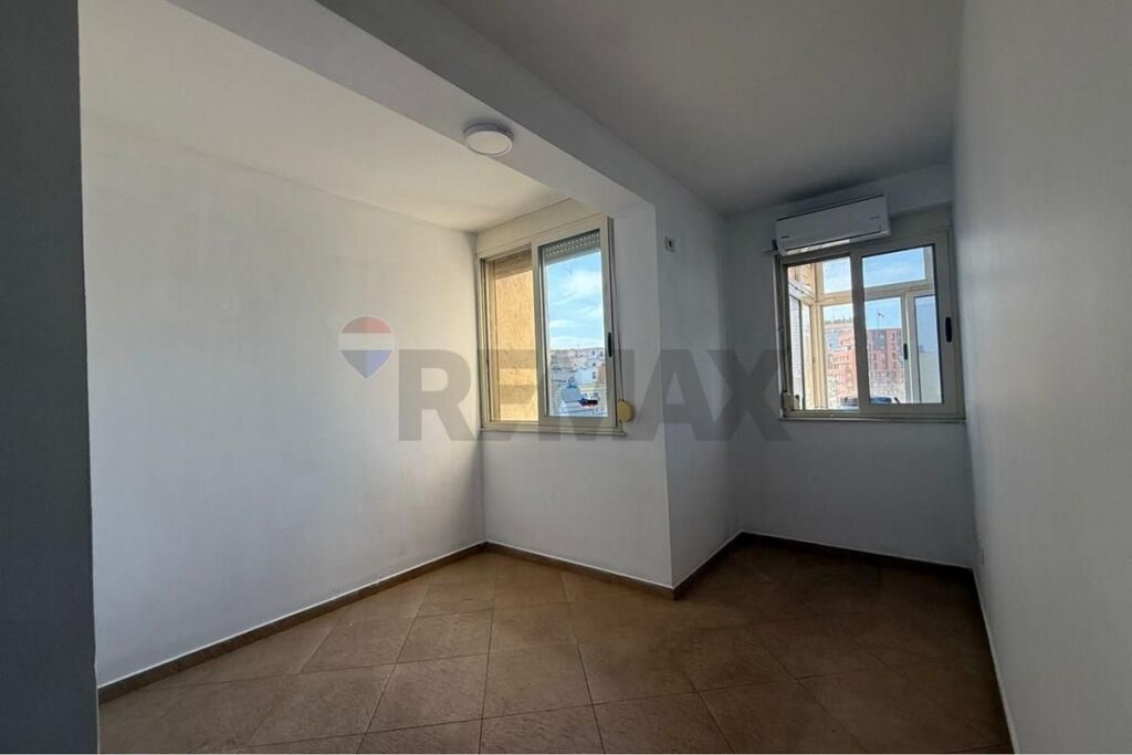 Apartament - Për Qira - Rruga Luigj Gurakuqi, Tiranë