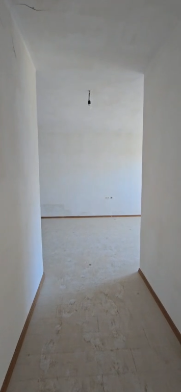 Apartament 2+1 per shitje 5 Maji !