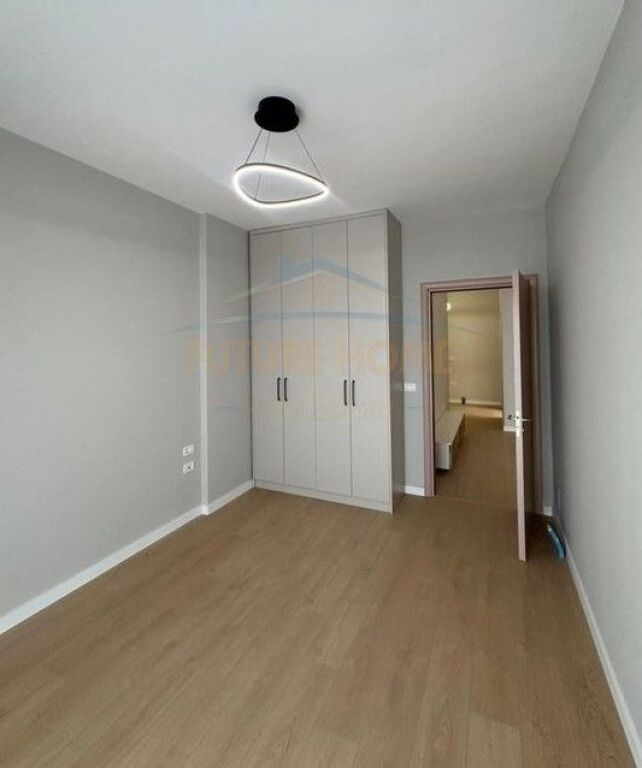 Shitet, Apartament 2+1, Fresk, Tirane​