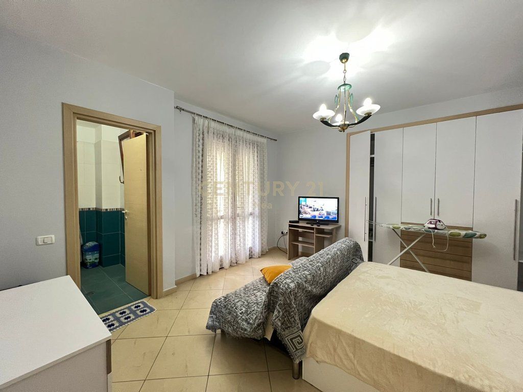 Appartamento 2+1+2 più posto auto in affitto presso il Giardino Botanico! 650 € /Mese