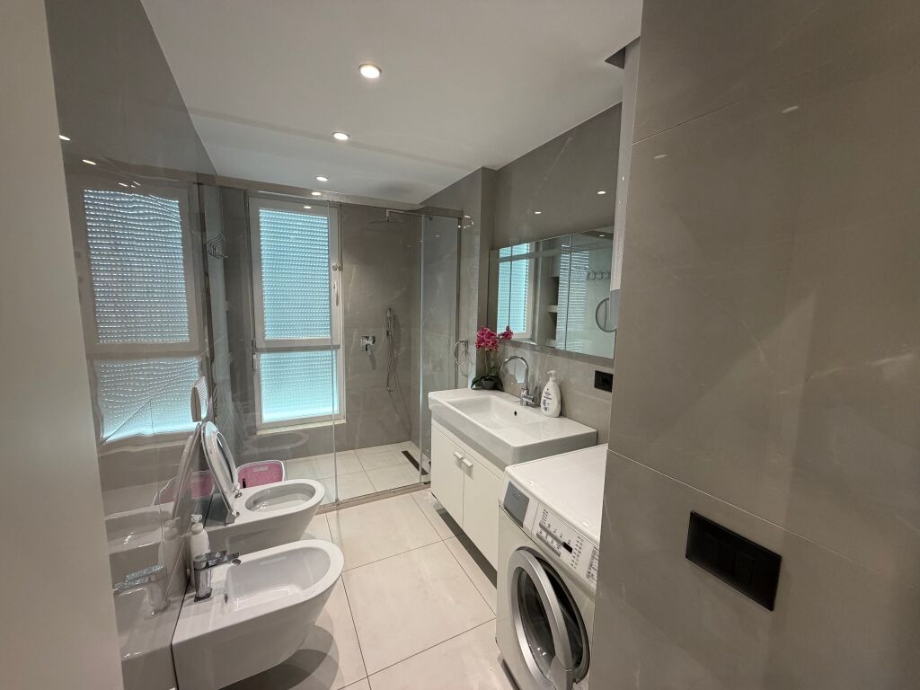 🏡 Duplex apartment 3+1+2 for rent in the 5 Majit area   📍 5 Majit area 💰 70,000 lek