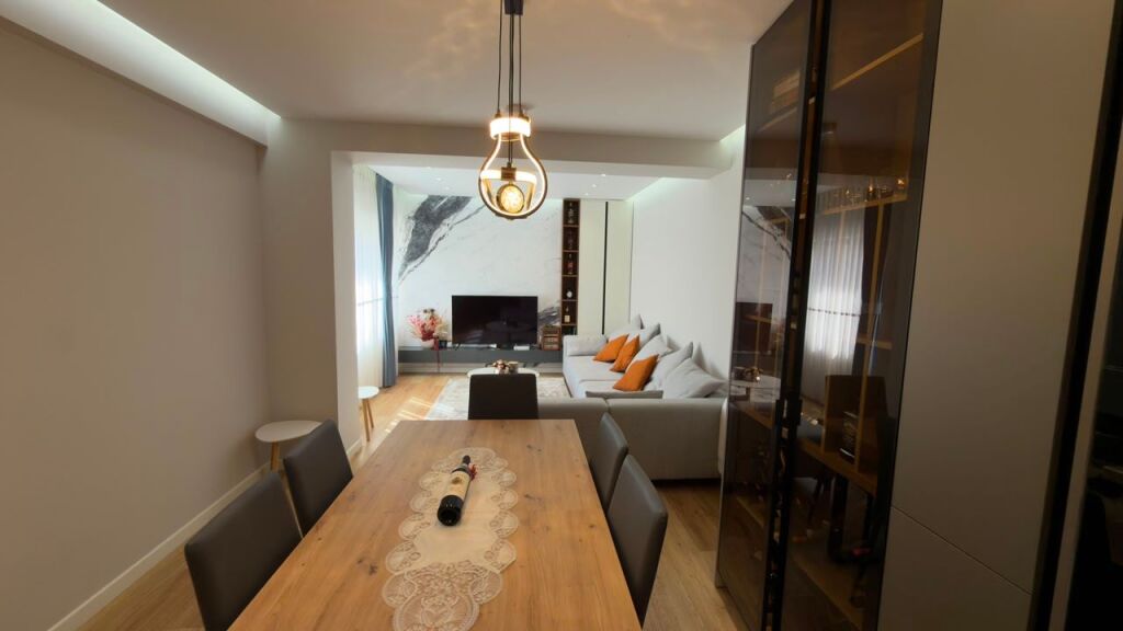 Qera, Apartament 2+1 + Post Parkimi, Kodra e Diellit , Tirane . Empire69941