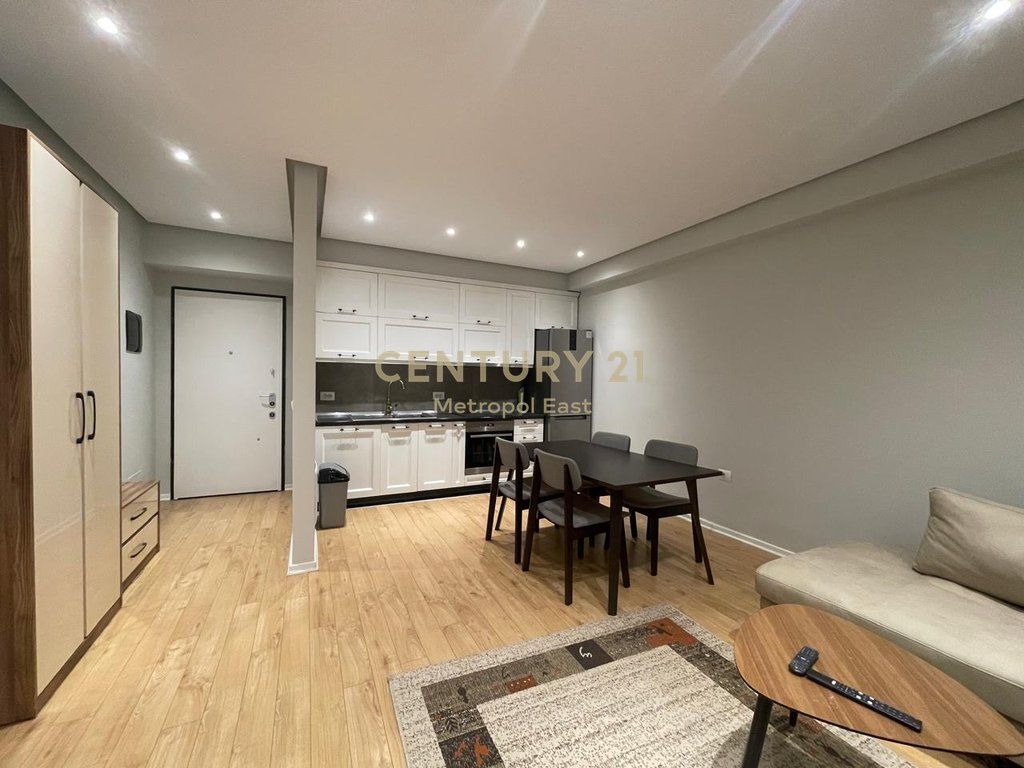 Modern 2+1+2 apartment for rent, Rruga e Dibres
