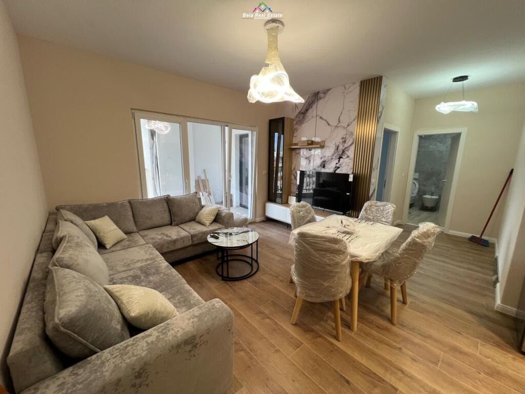 Apartament Me Qera 1+1+Post Parkim Tek Zogu i Zi (ID B2101367) Tirane