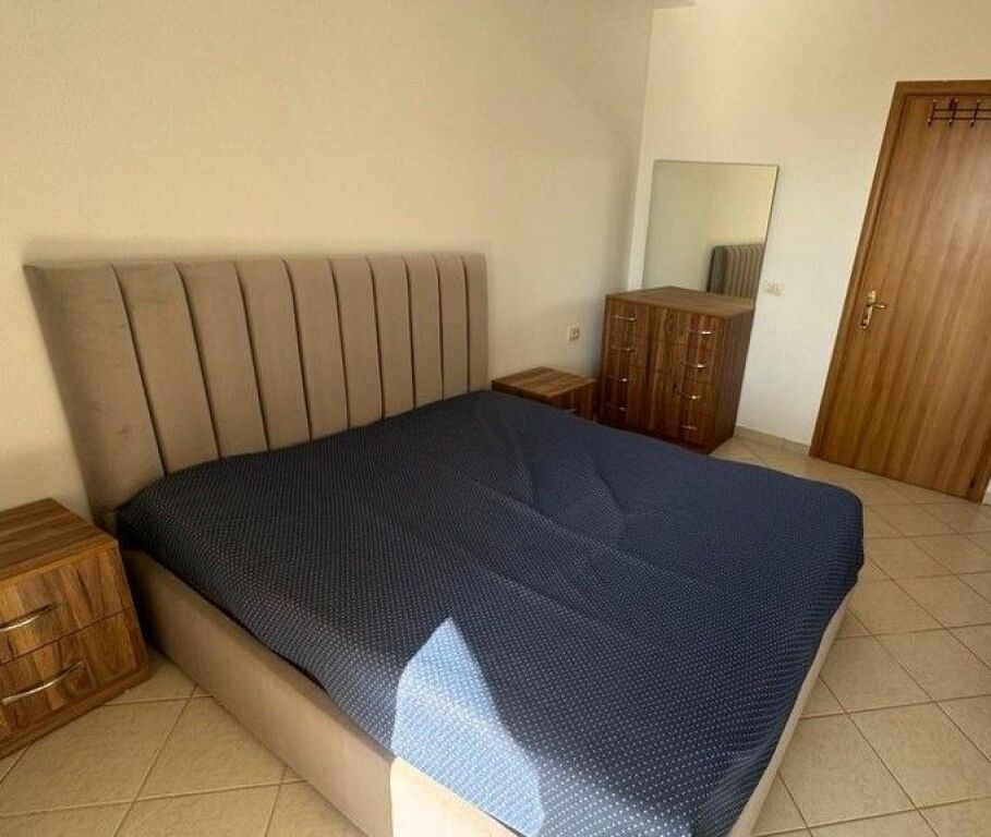 Shitet Apartament 2+1 ne Astir !