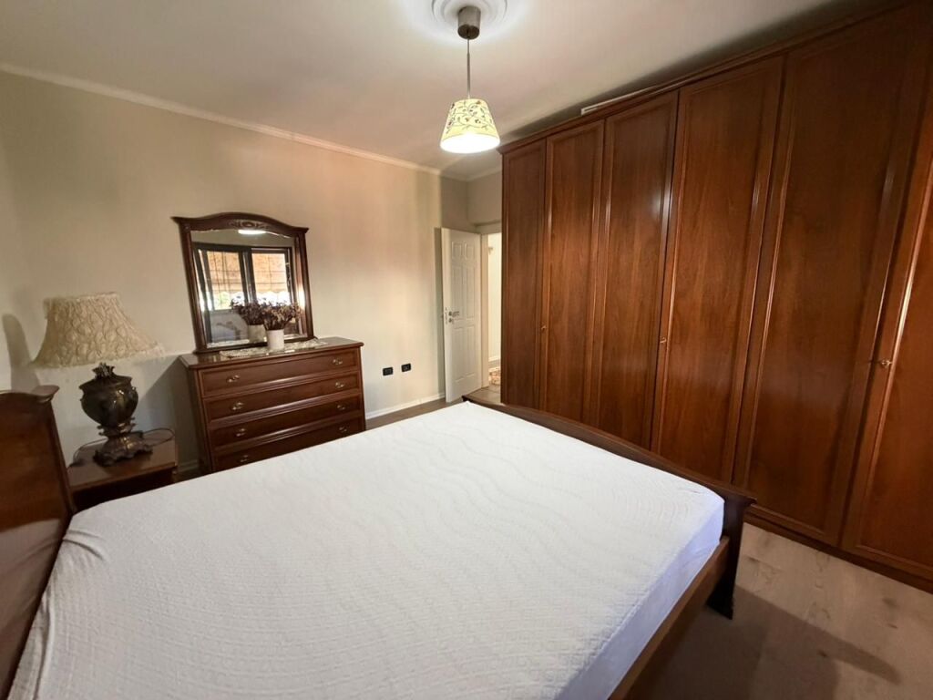 📣 Jepet me Qira Apartament 2+1📍 Ndodhet te Rruga Fortuzi, pranë qendrës💶 Çmimi: 600 € / muaj