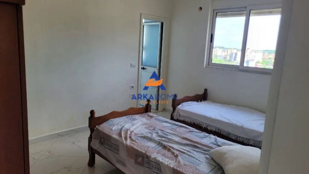 AFFITTASI APPARTAMENTO 3+1+3 CON VERANDA " VIA VIOLETA MANUSHI " 631 EURO
