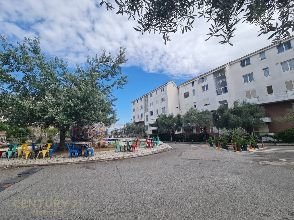 OFFRO IN VENDITA APPARTAMENTO 3+1+2 NELLA RESIDENZA KODRA E DIELLIT 1 ! 275.000 €
