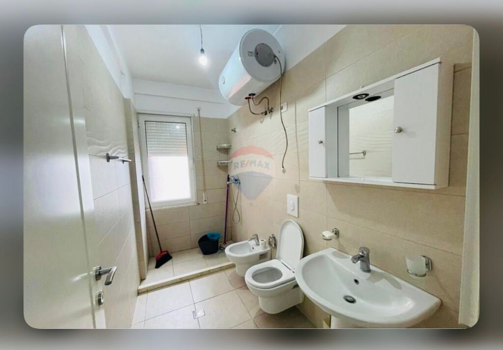 Apartament 1+1 me Qira + Post Parkimi në Kompleksin Sima-Com