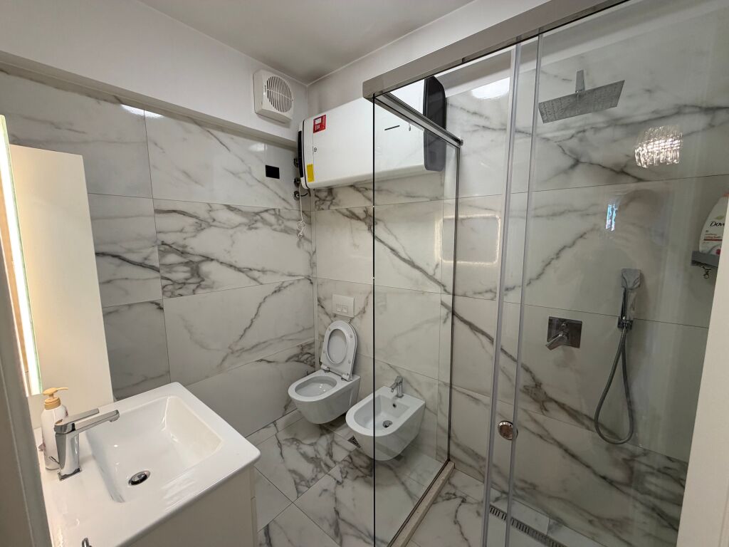 🏡 Duplex apartment 3+1+2 for rent in the 5 Majit area   📍 5 Majit area 💰 70,000 lek