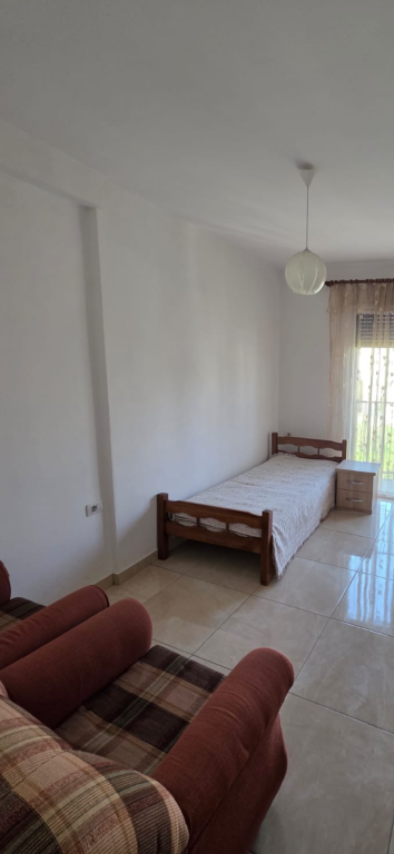 Apartament me qera 2+1 Astir