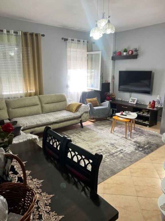 Rent | Apartament 2 + 1 | Terminali | 450 €/month