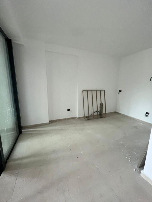 Apartment 2+1 for sale in the Center/ Near Selvia