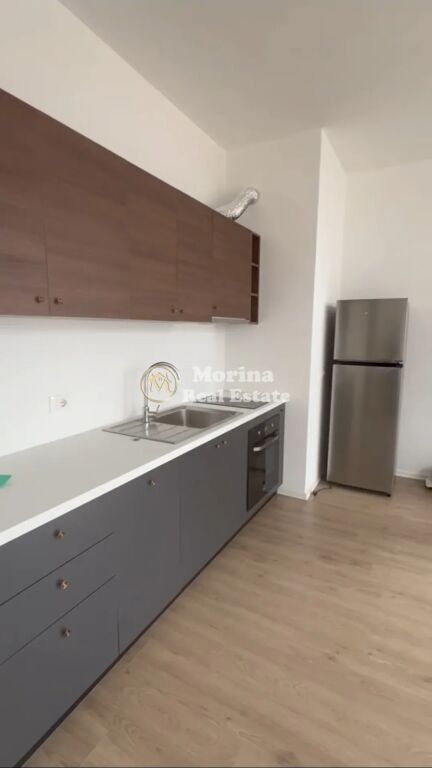 Affitto | Apartament 1 + 1 | Rruga Riza Cerova | 450 €/mese
