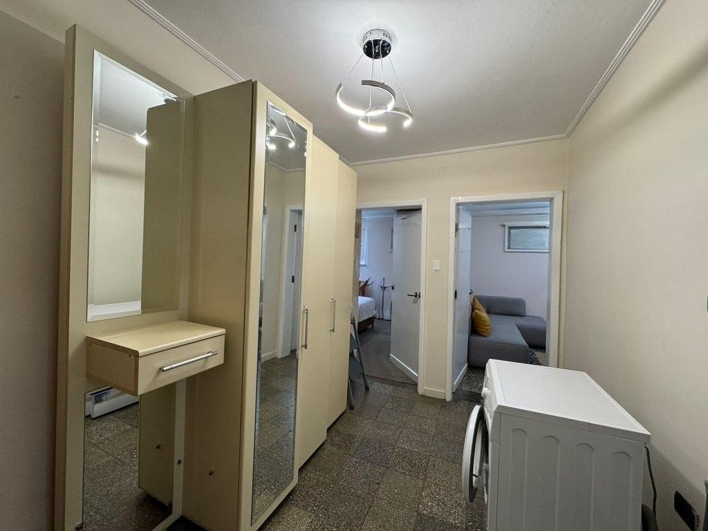 🏡Appartamento 1+1 in Affitto - Via Elbasanit vicino alla Scuola di Balletto