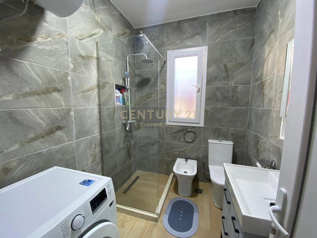 🏡 Apartament 2+1 me Qira pranë Ish-Parkut